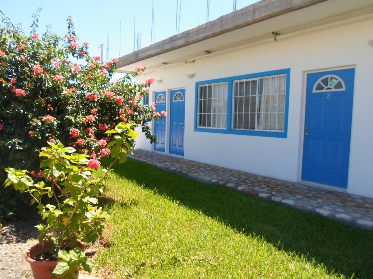 Hotel Y Suites Del Pacifico Салина Круз Екстериор снимка