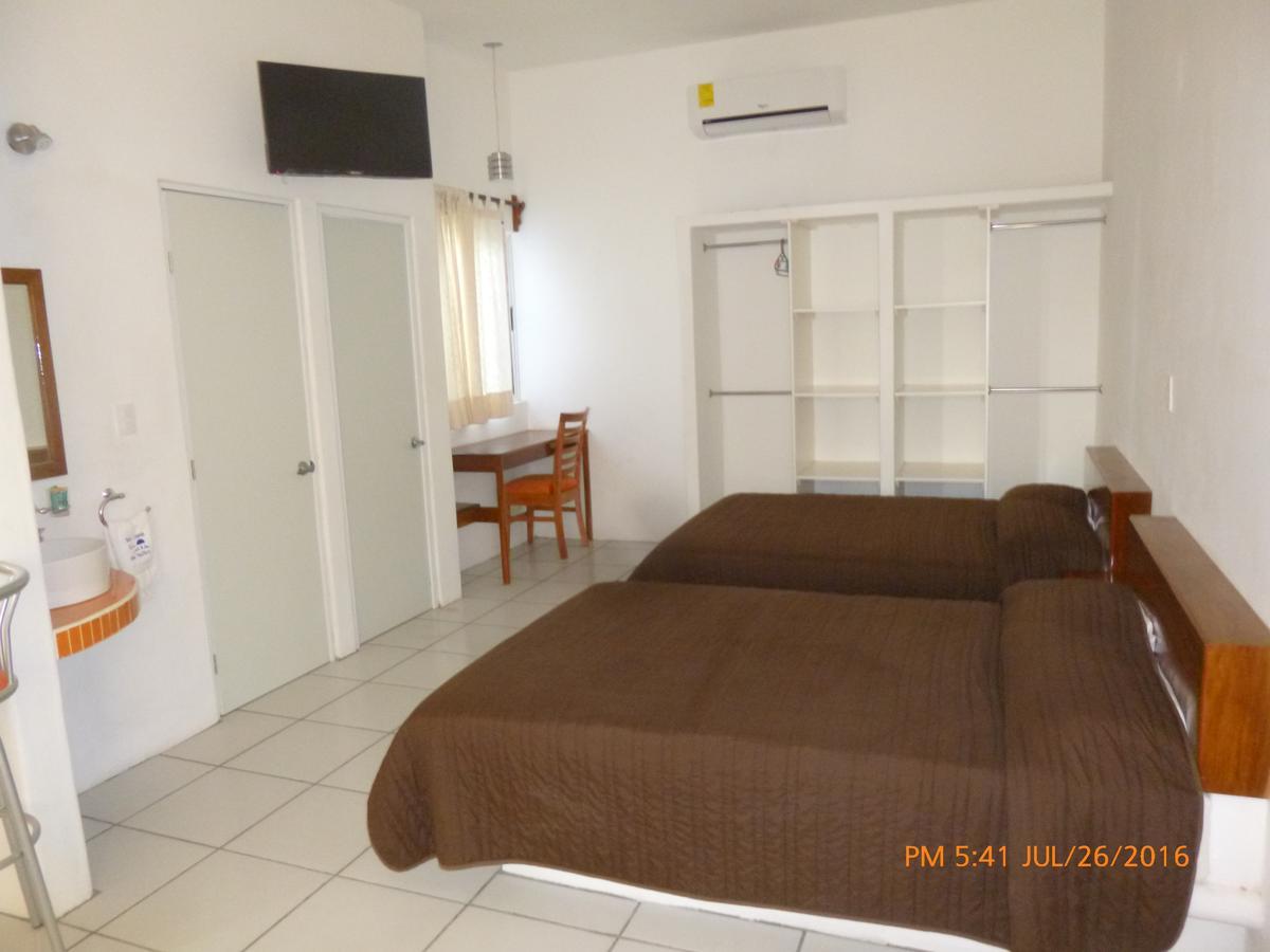 Hotel Y Suites Del Pacifico Салина Круз Екстериор снимка